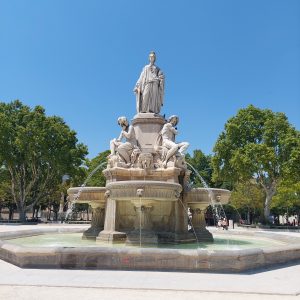 Nîmes