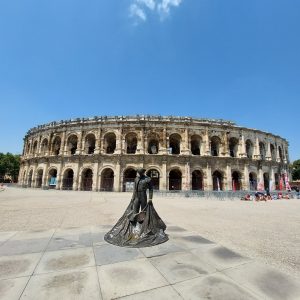Nîmes