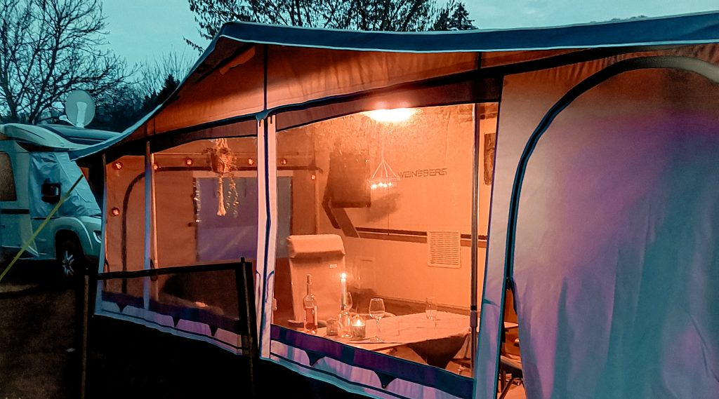 Wintercamping Vorzelt